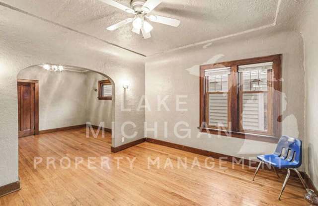 212 N 3rd St Gallery 2