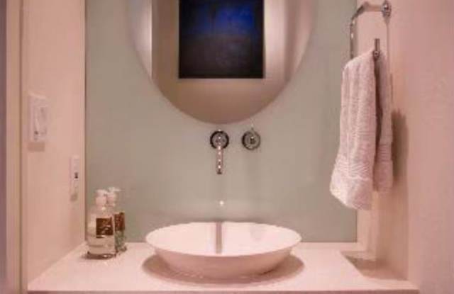 1528 N COLONIAL CT Gallery 4