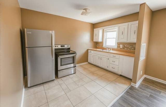 2304 Bender Ave photos photos