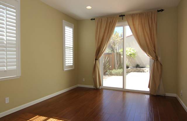 Lovely 3 Bedroom, 2.5 bath, 2-Car Garage, Gale Ranch in San Ramon! Gallery 4