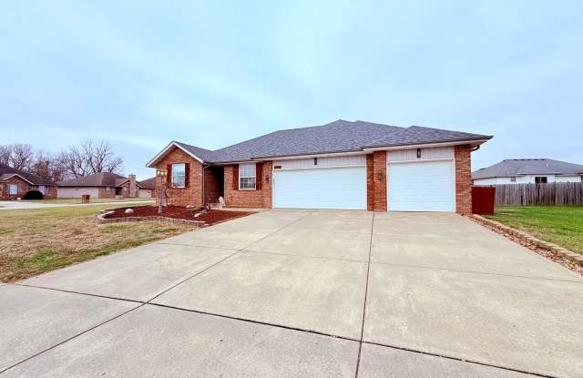 Bent Tree Subdivision - 4 BR - 2 Living Areas - 3 Car photos photos