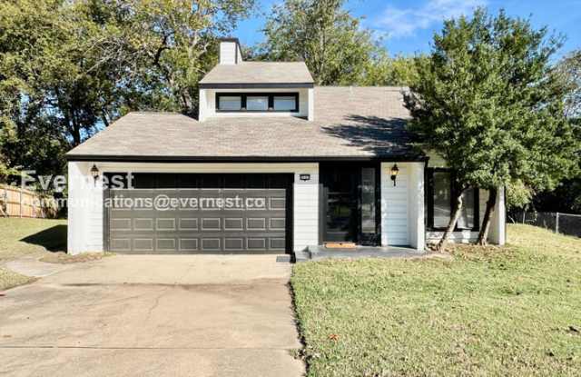 5117 South Lions Avenue - 5117 South Lions Avenue, Broken Arrow, OK 74011