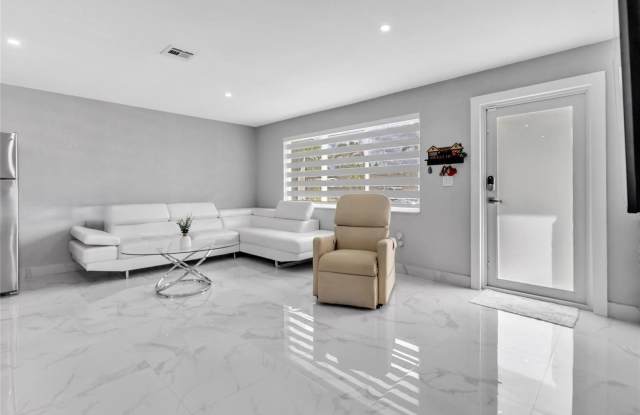 29928 Southwest 159th Drive Gallery 3