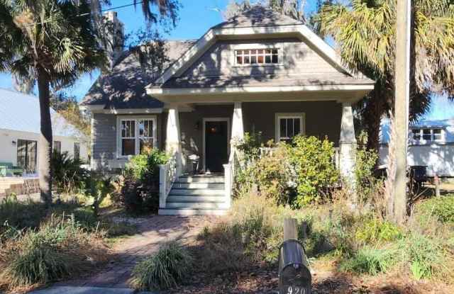 920 10th Street photos photos