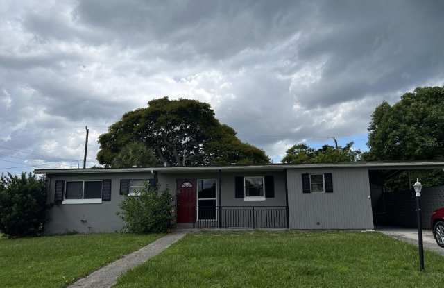 7903 HYDE PARK AVENUE photos photos