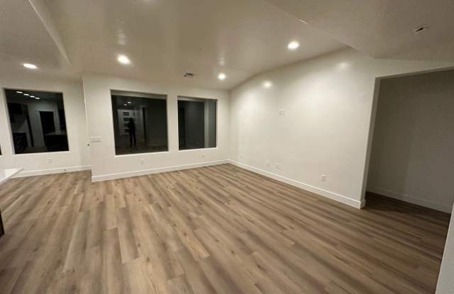 2967 E. Photinia Dr. Gallery 3