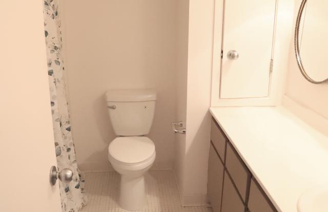 54 Club House Drive - 54 Club House Drive, Palm Coast, FL 32137