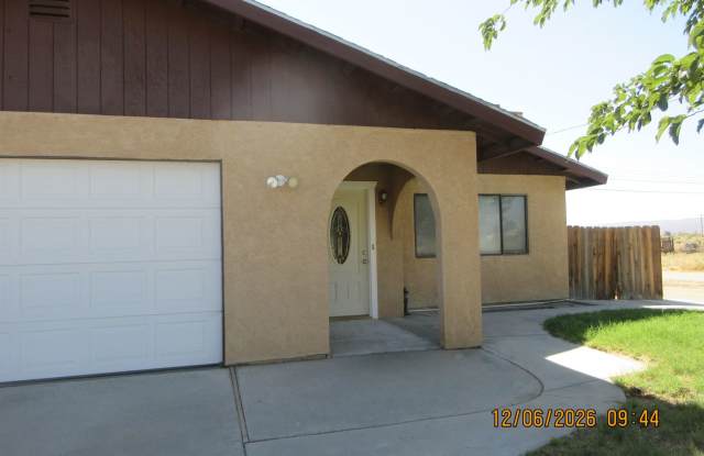 Beautiful and Spacious 4bd 2ba photos photos