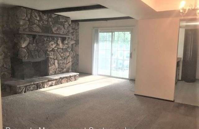 4077 S 685 E Unit H Old Farm Condos Gallery 3