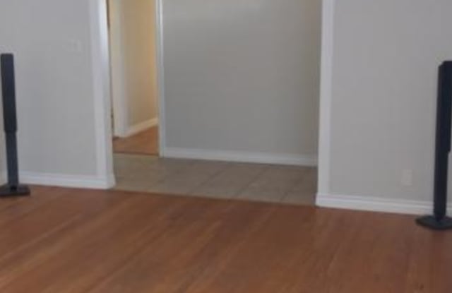 735 East Meda Avenue - 735 East Meda Avenue, Glendora, CA 91741