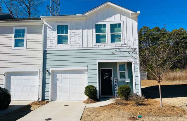 ***MOVE IN SPECIAL - $250 OFF 1ST MONTHS RENT WITH A MAY 22ND MOVE IN DATE OR SOONER*** Welcome home! Beautiful 3 bedroom, 2.5 bathroom townhome located in Cartersville! Must see! photos photos
