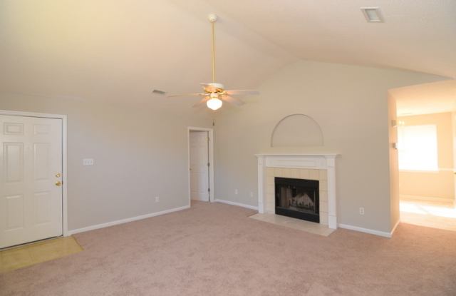 Newly Updated 3 Bed, 2 Bath Home Minutes From Ft. Gordon Gallery 3