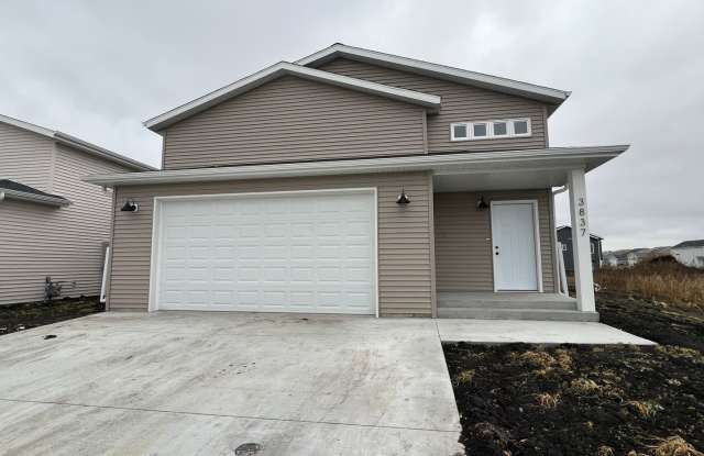 3837 33rd St S photos photos
