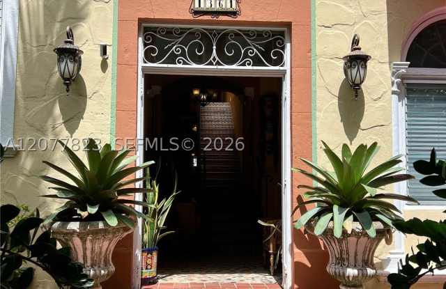 1361 Meridian Ave Gallery 3