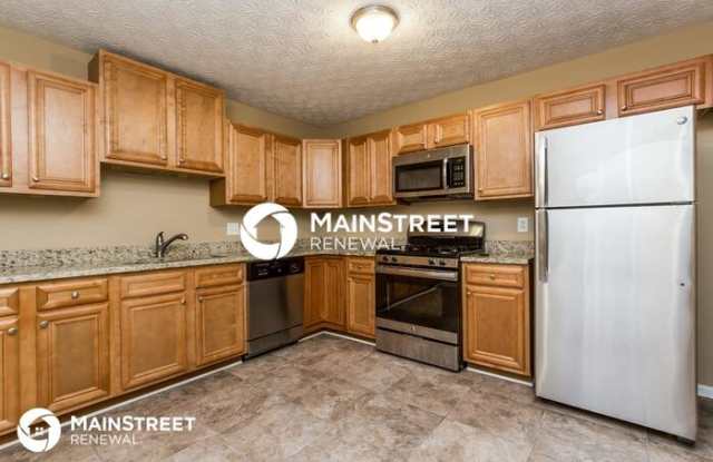 2490 Deerfield Drive Gallery 4