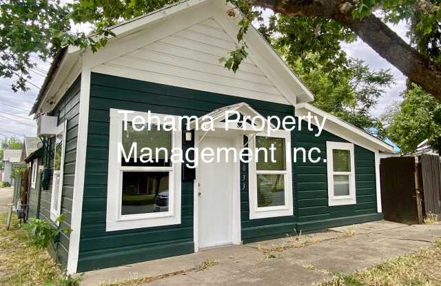 Adorable 1 bedroom 1 bathroom downtown Red Bluff photos photos