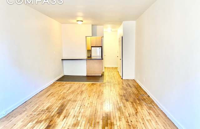 445 West 48th Street - 445 West 48th Street, New York City, NY 10019