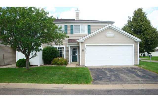 2 Bedroom, 2 bathroom Townhome in Apple Valley photos photos