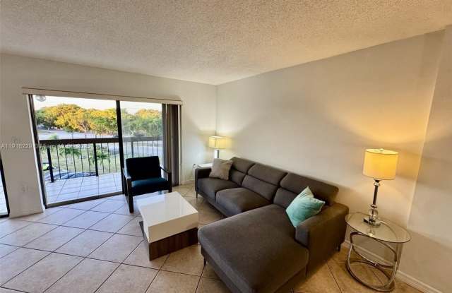 1300 SW 122nd Ave photos photos