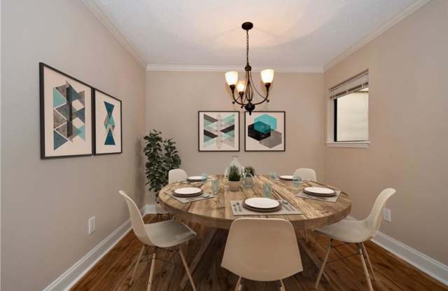 2503 Huntingdon Chase Gallery 2