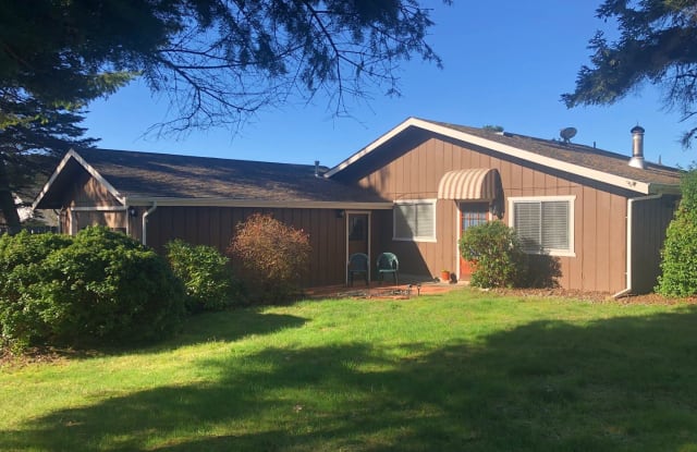 1821 Columbus Avenue - 1821 Columbus Avenue, McKinleyville, CA 95519