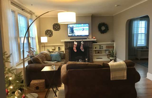 142 Whitman Avenue photos photos