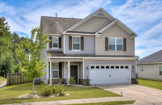 4 bed, 2.5 bath home on corner lot with 2 car garage and fenced in back yard photos photos