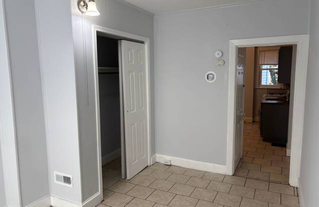2 Bed - West Chester Borough Gallery 3