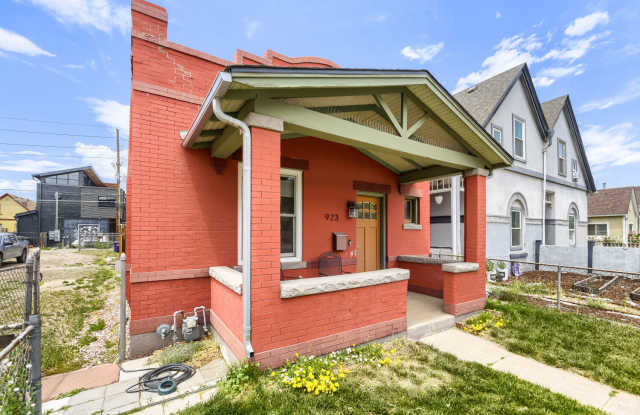 923 Galapago Street photos photos