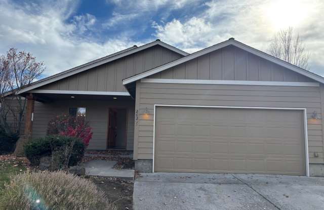 Bend Home with Fully Fenced Backyard and Patio - 20299 Poe Sholes Drive, Bend, OR 97703