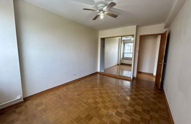 4188 North Marine Drive photos photos