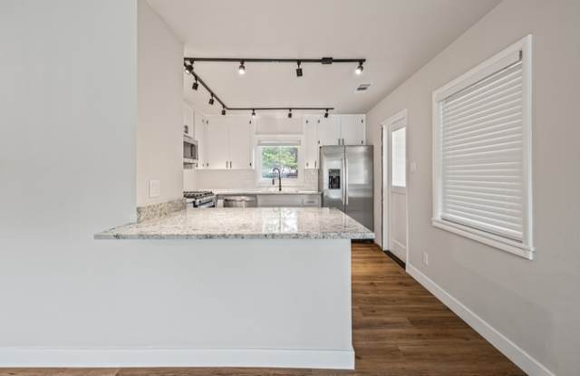 1309 Suffolk Drive photos photos