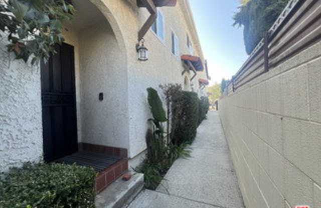 1443 25th Place Gallery 2