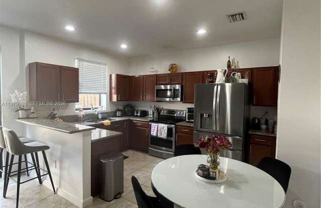 11271 SW 240th Street 11271, Homestead, FL 33032 Gallery 3