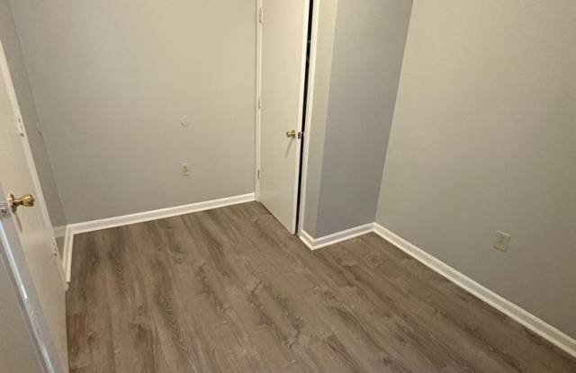 32 BEECH LLC. photos photos