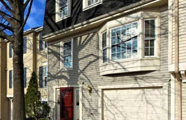 5 S FLOYD Street S photos photos