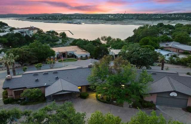 1116  CHALLENGER - 1116 Challenger, Lakeway, TX 78734