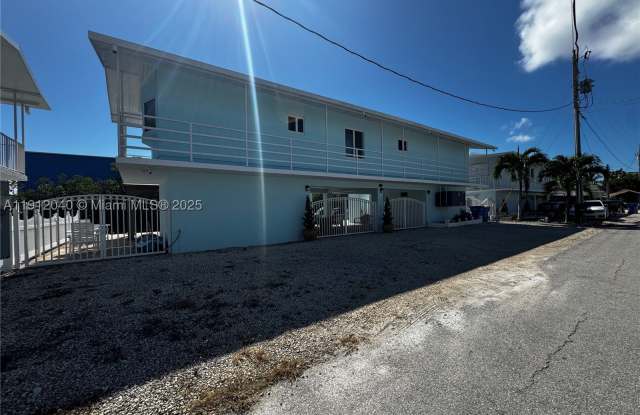 228 Orchid St photos photos
