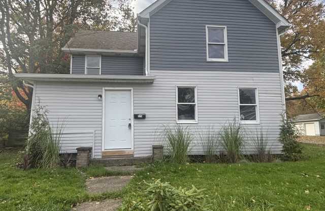 225 East Bergey Street - 225 East Bergey Street, Wadsworth, OH 44281