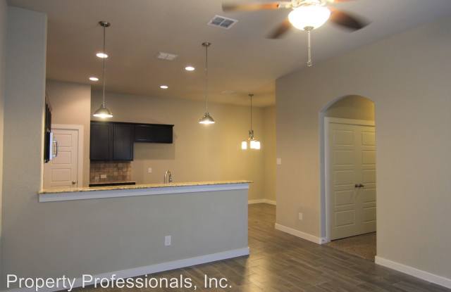 573 Creekside Forest Gallery 2