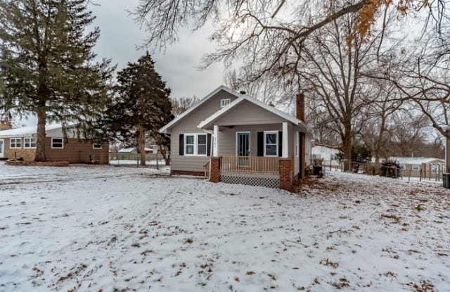 4701 Northeast 46th Terrace - 4701 NE 46 Ter, Kansas City, MO 64117