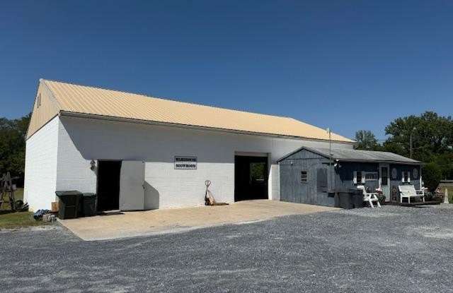 4 MILL Road - 4 Mill Road, Berks County, PA 17067