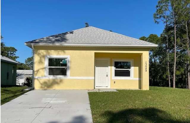 Available Now Three Bedroom 2 bath/ Single Family home-Punta Gorda photos photos