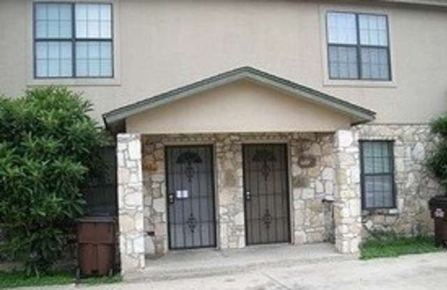 Welcome home to 7547 Windsor Oaks! photos photos