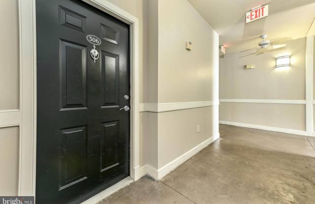 12909 CENTRE PARK Circle Gallery 2