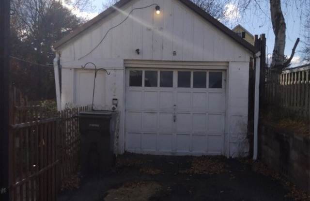 2624 Taylor Street - 2624 Taylor Street, Youngstown, OH 44502