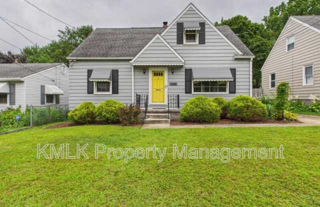 2667 11th St photos photos