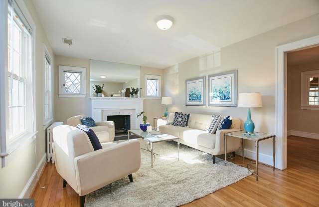 4713 16TH ROAD N Gallery 3