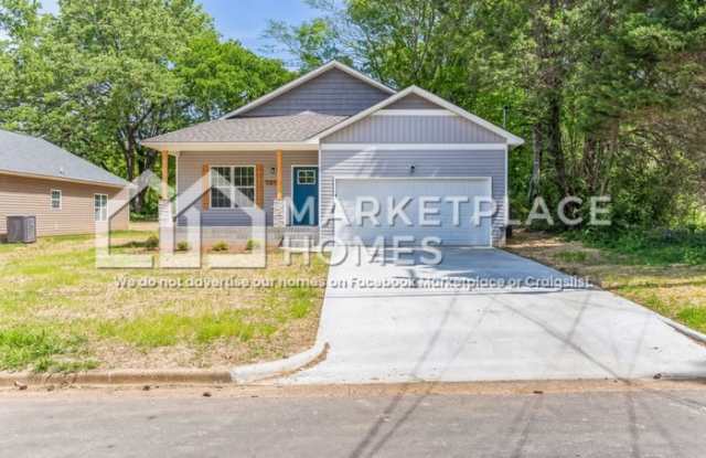 1612 College St SE photos photos