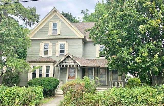 23 WASHINGTON AVE, 3RD - 23 Washington Ave, Millbrook, NY 12545